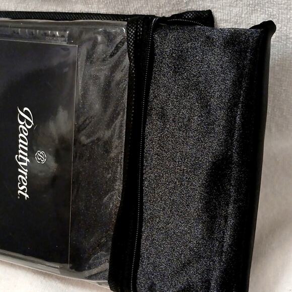 2 Pc Beautyrest STANDARD Satin Pillowcases BLACK Silky Therapeutic Hair Skin NEW - Picture 7 of 10